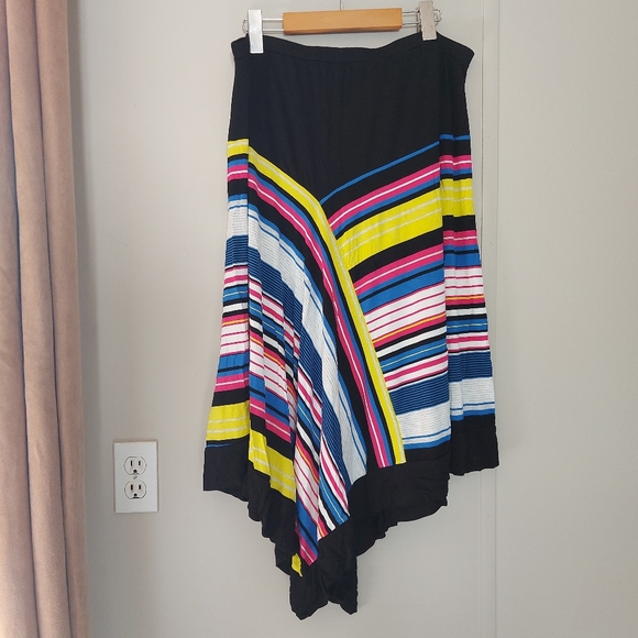 Spense Skirt - Picture 4 of 6